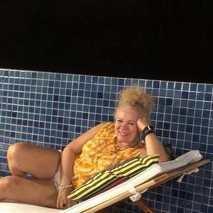 Meet your Posher, Celia